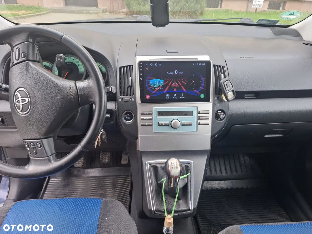 Toyota Corolla Verso 1.8 Luna - 7