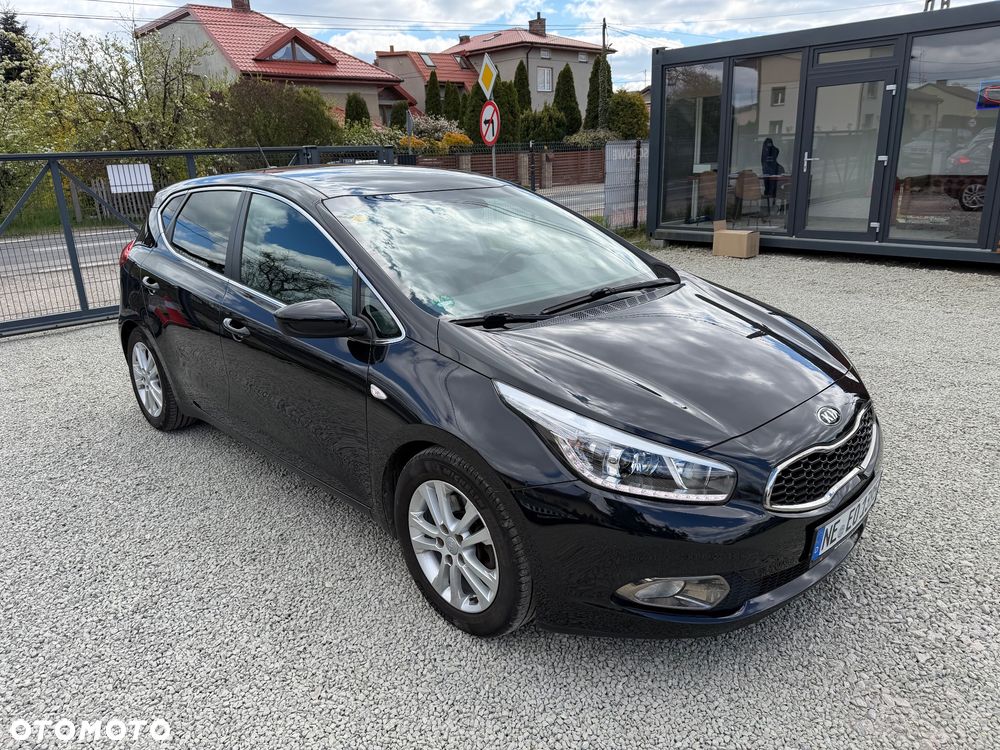 Kia Ceed 1.4 CVVT ISG Dream Team Edition - 16
