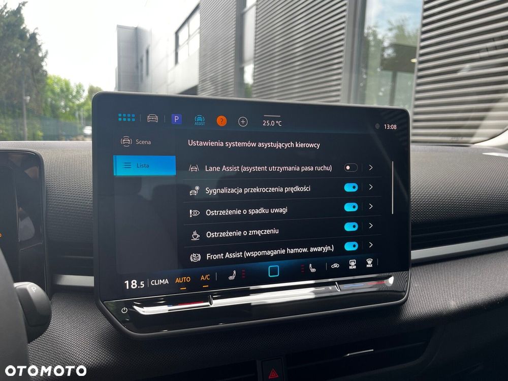 Volkswagen T-Roc 1.5 eTSI Life DSG - 15