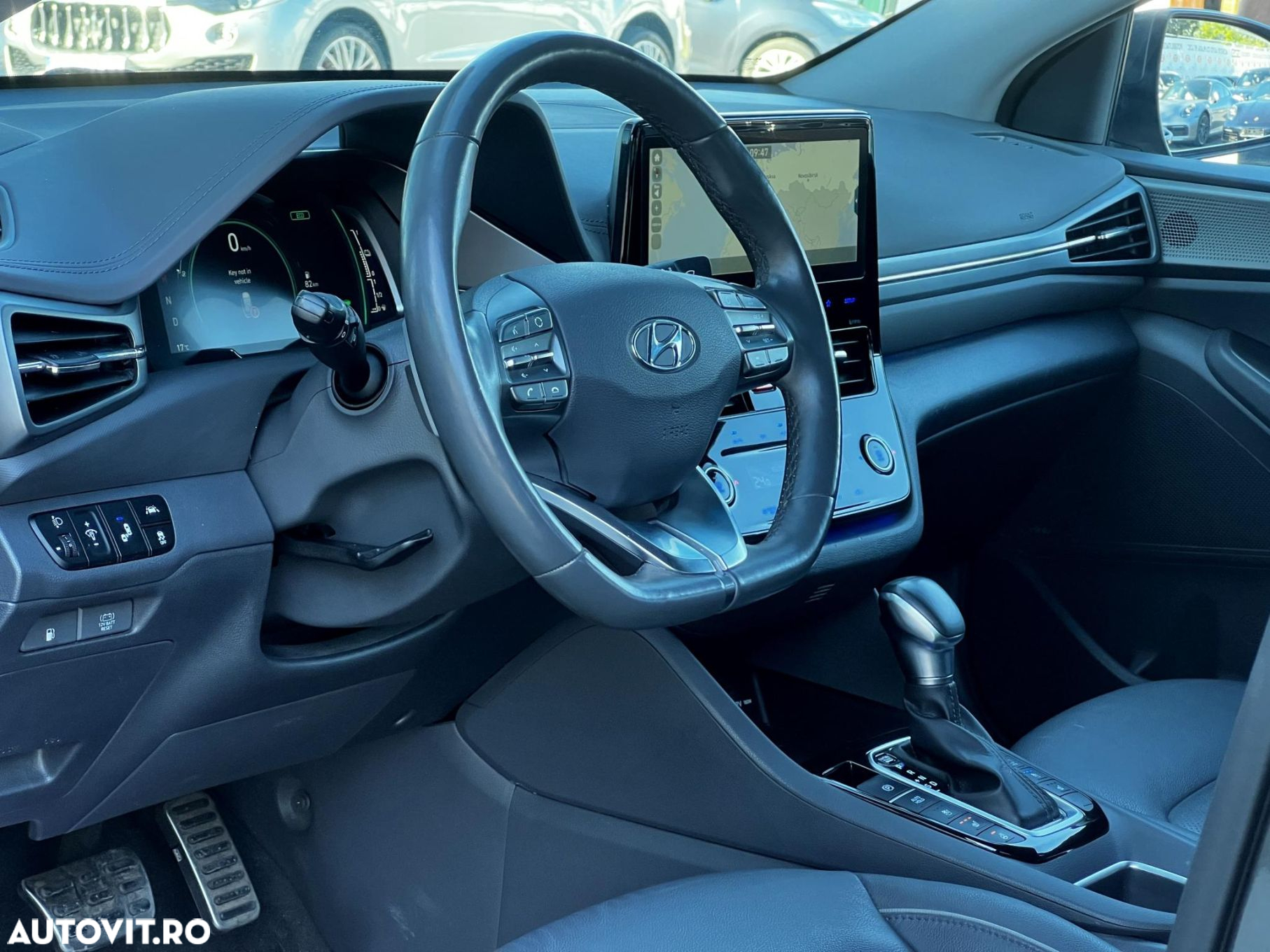 Hyundai IONIQ - 14