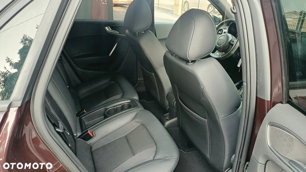 Audi A1 Sportback 1.6 TDI S tronic S line Sportpaket - 11