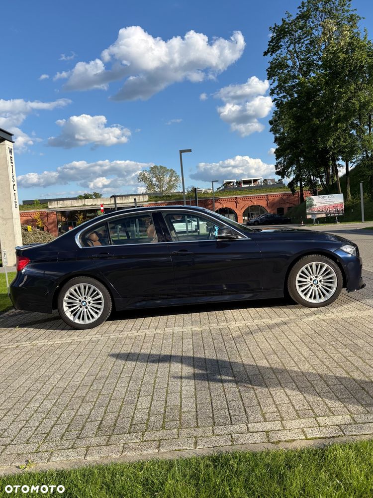 BMW Seria 3 335i xDrive - 3