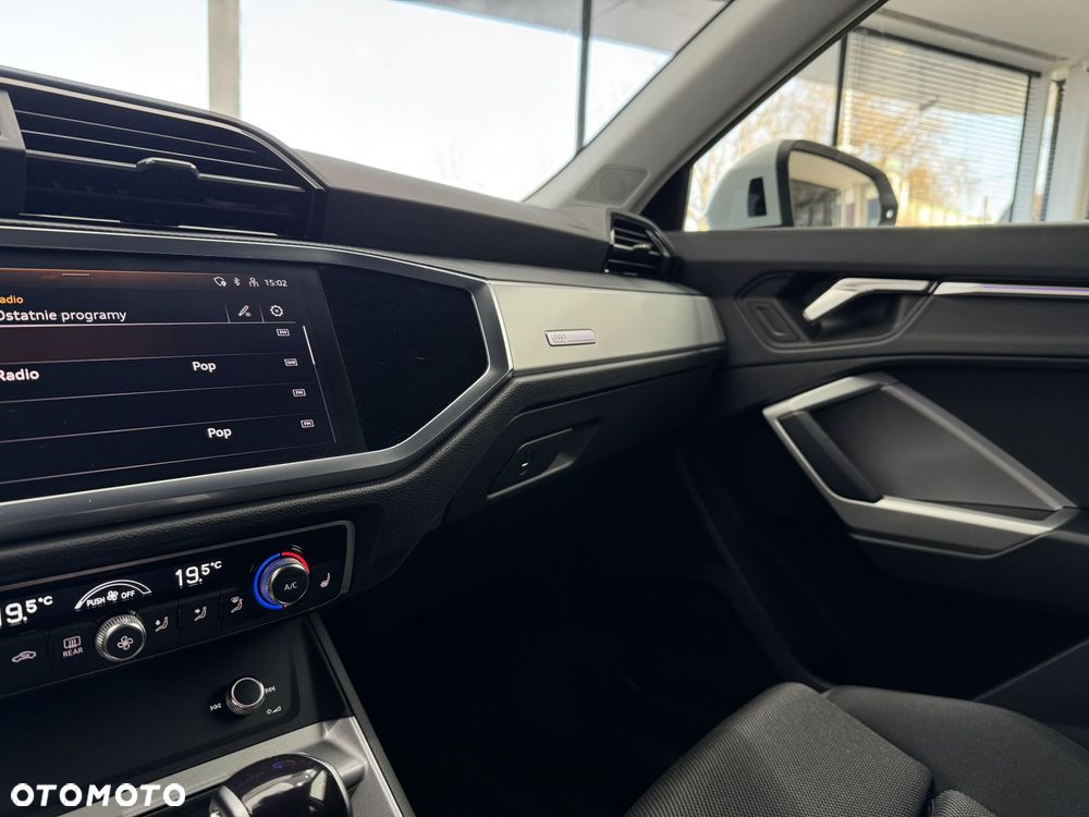 Audi Q3 Sportback - 27