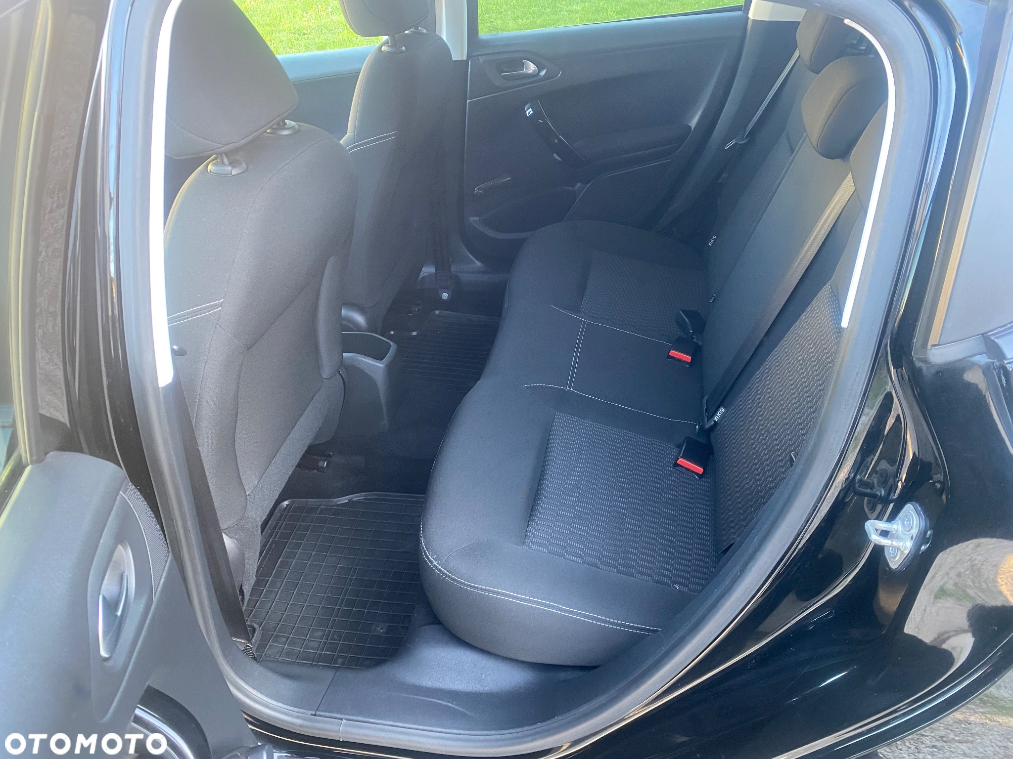 Peugeot 208 1.2 PureTech Style - 19