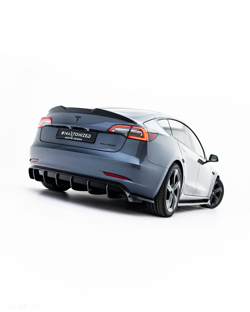 Tesla Model 3 - 13