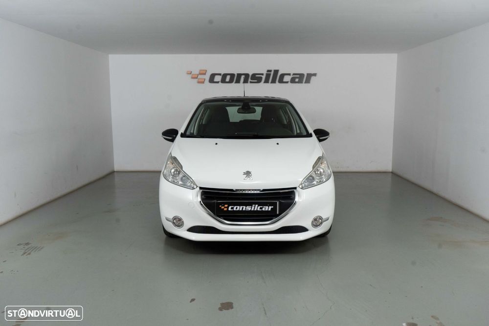 Peugeot 208 1.6 e-HDi SE Style - 3