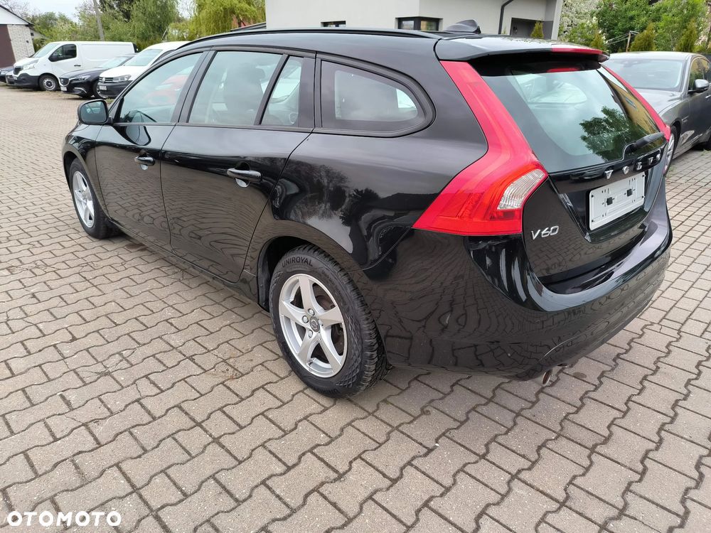 Volvo V60 D2 Drive-E Dynamic Edition (Kinetic) - 4