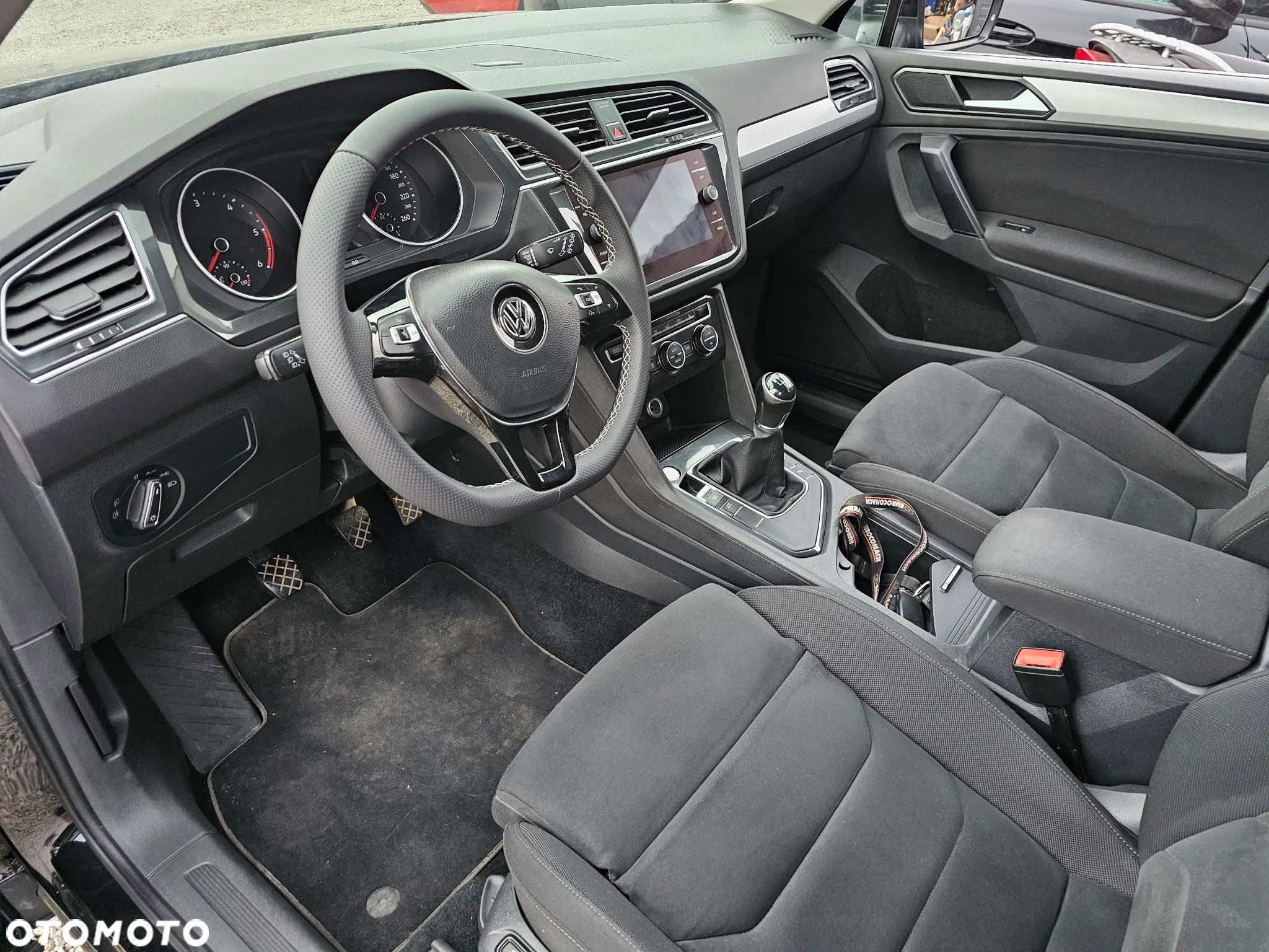 Volkswagen Tiguan - 25