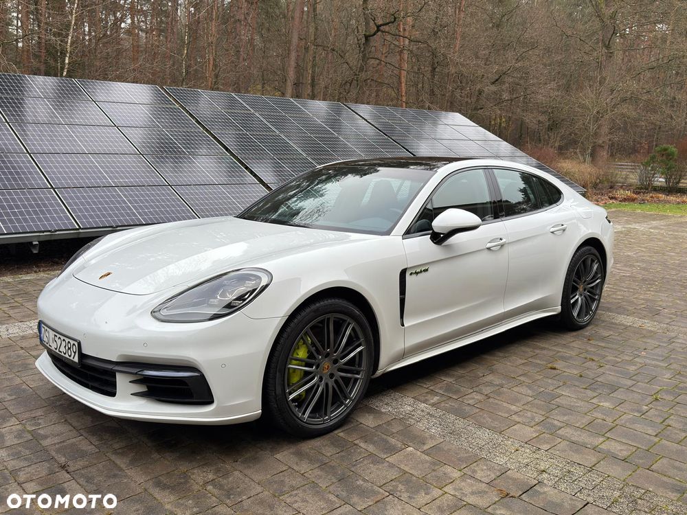 Porsche Panamera - 1