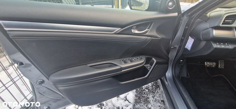 Honda Civic 1.5 i-VTEC Turbo CVT Executive - 8