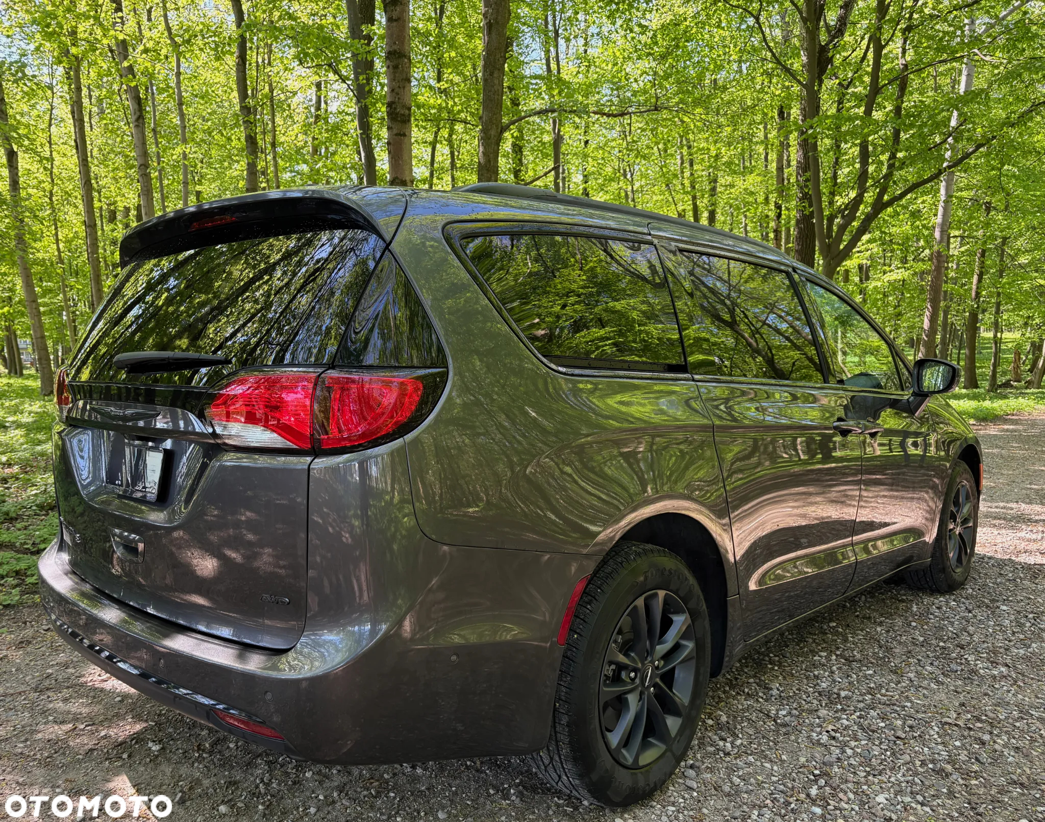 Chrysler Pacifica - 6