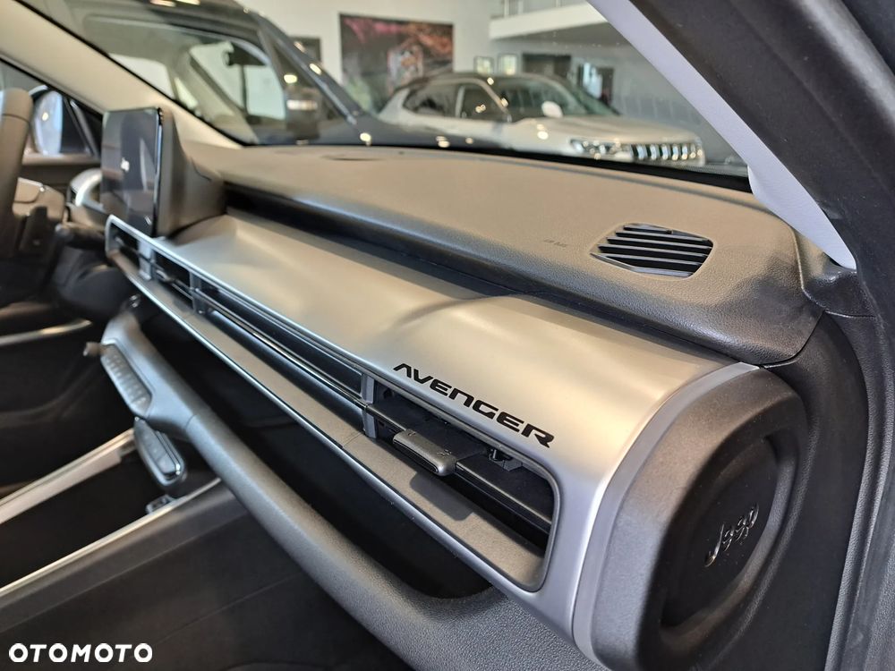 Jeep Avenger 1.2 T3 mHEV Altitude FWD eDCT6 - 4