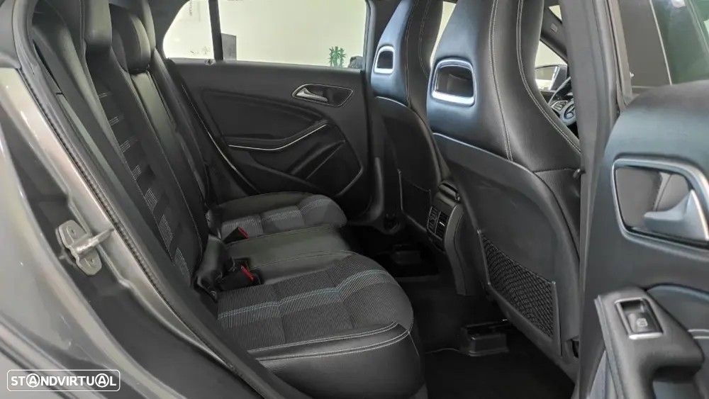 Mercedes-Benz CLA 200 - 22