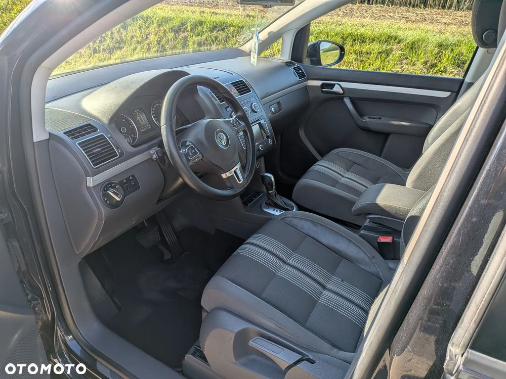 Volkswagen Touran 2.0 TDI DPF DSG Cup - 6