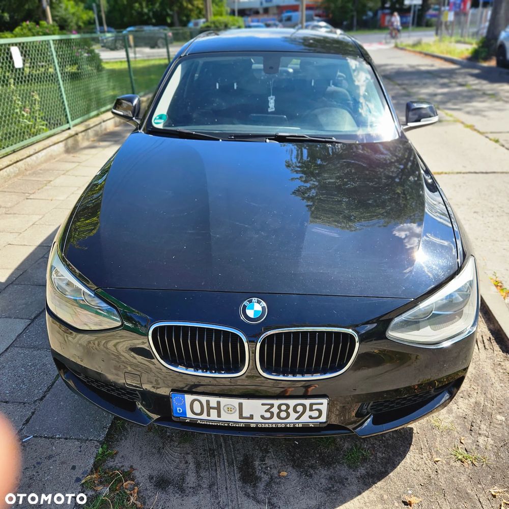 BMW Seria 1 114i Sport Line - 2