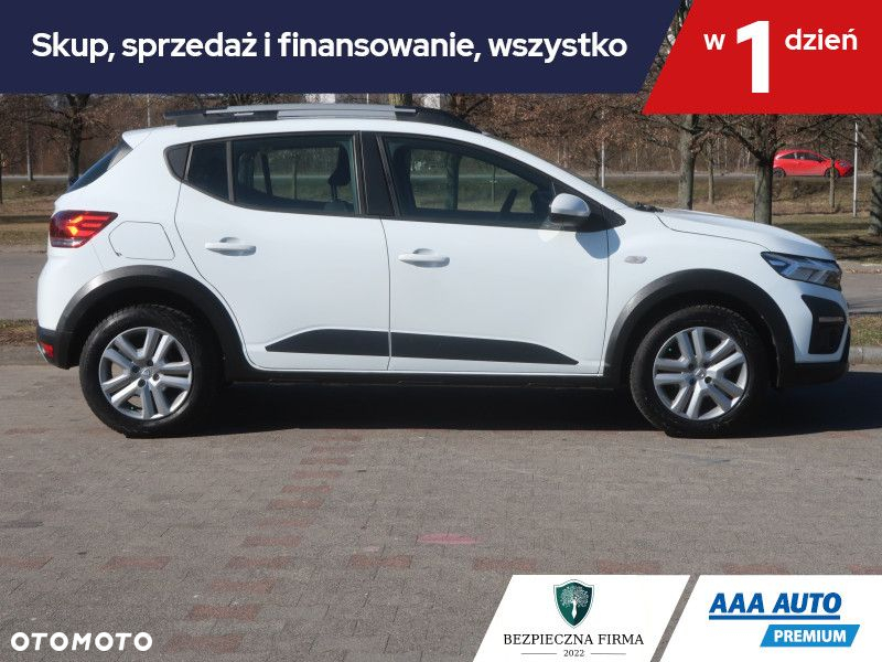 Dacia Sandero - 7