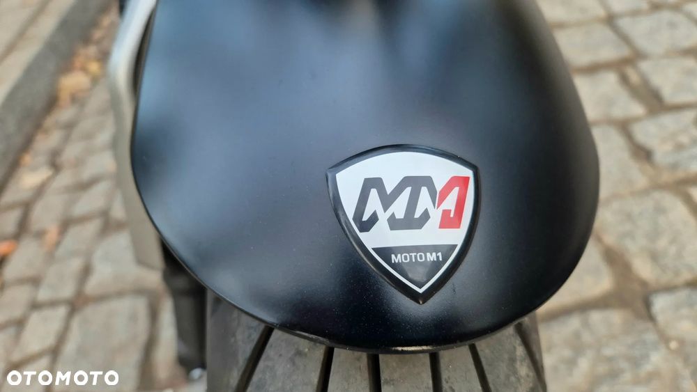 Yamaha XSR - 27
