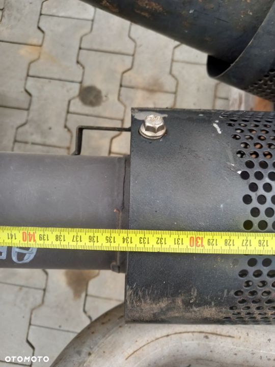 Kolanko tłumika wydech końcowy Claas Ares Axion Arion 530 540 550 620 630 640 650 - 6