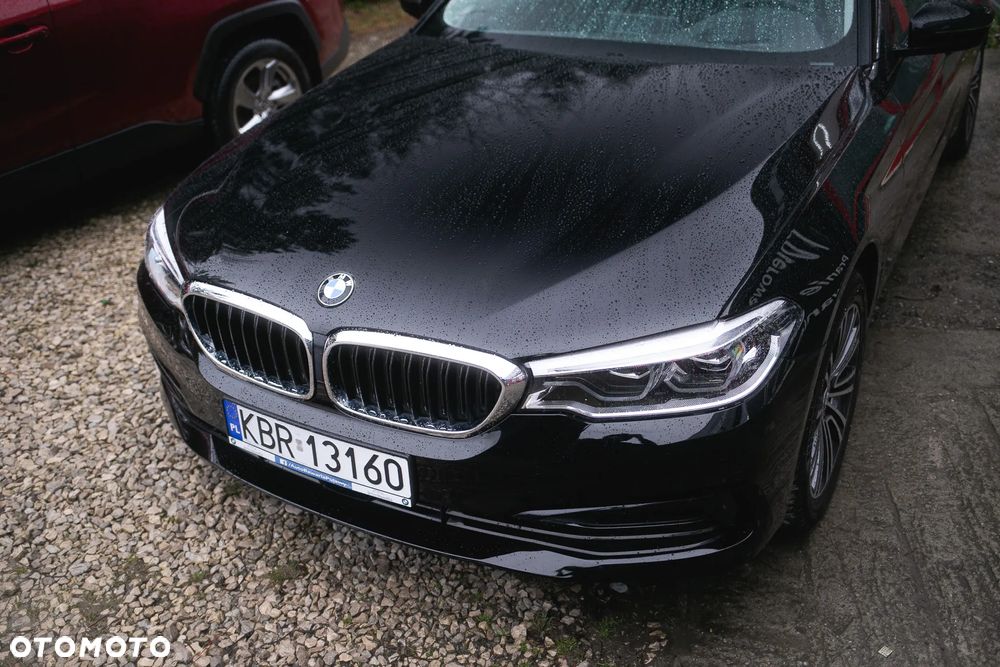 BMW Seria 5 520d Sport Line - 3