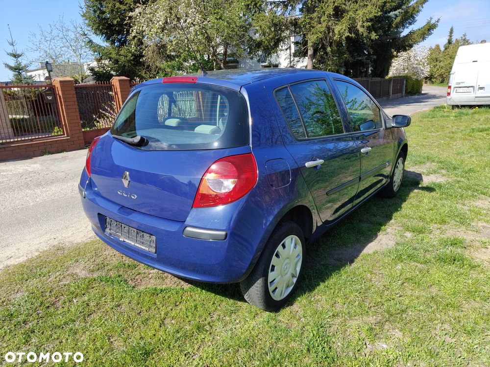 Renault Clio - 5