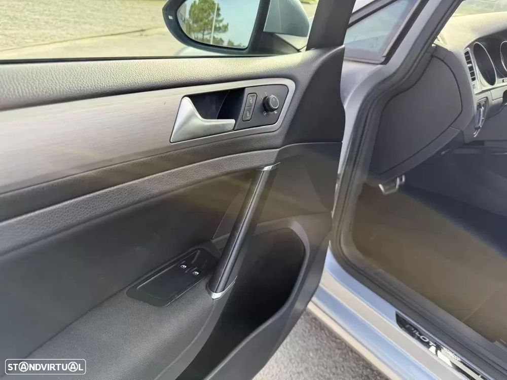 VW Golf 1.6 TDI BlueMotion DSG Cup - 24