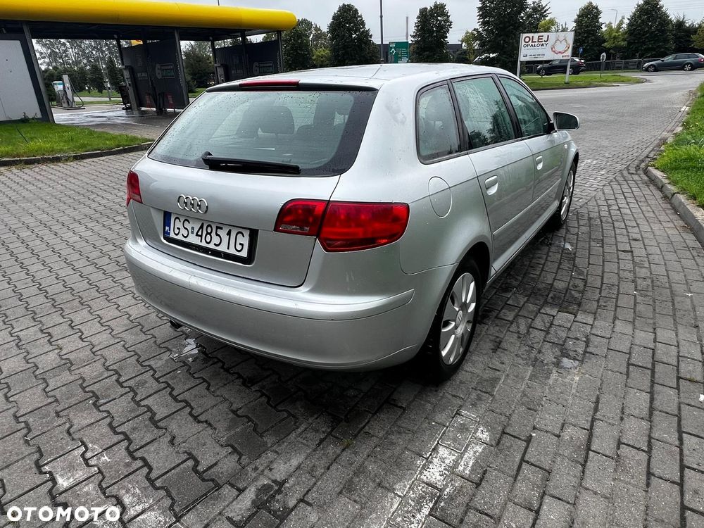 Audi A3 Sportback - 3