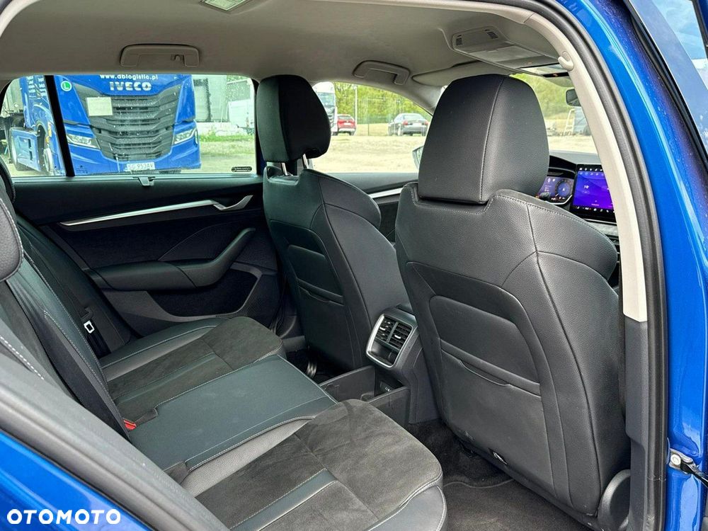 Skoda Octavia 2.0 TSI Edition 130 Selection 4x4 DSG - 17