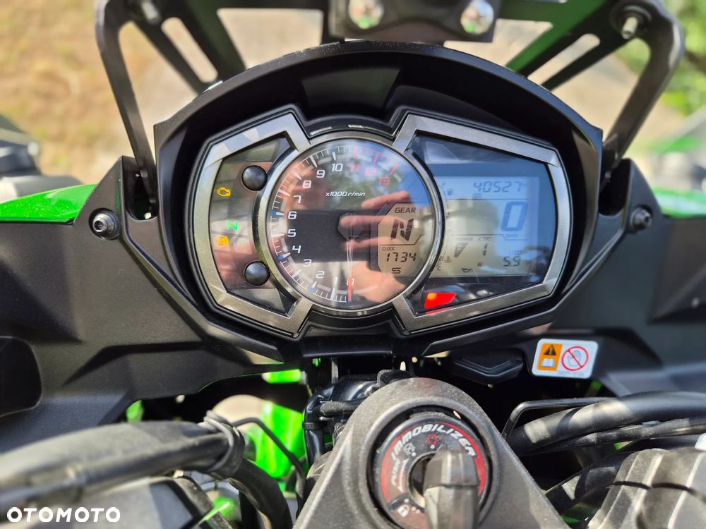 Kawasaki Ninja 1000 SX - 24