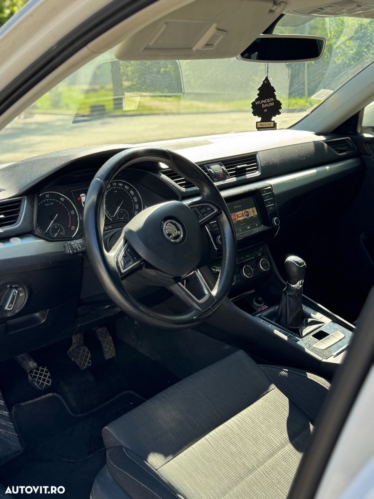 Skoda Superb 2.0 TDI Ambition - 7