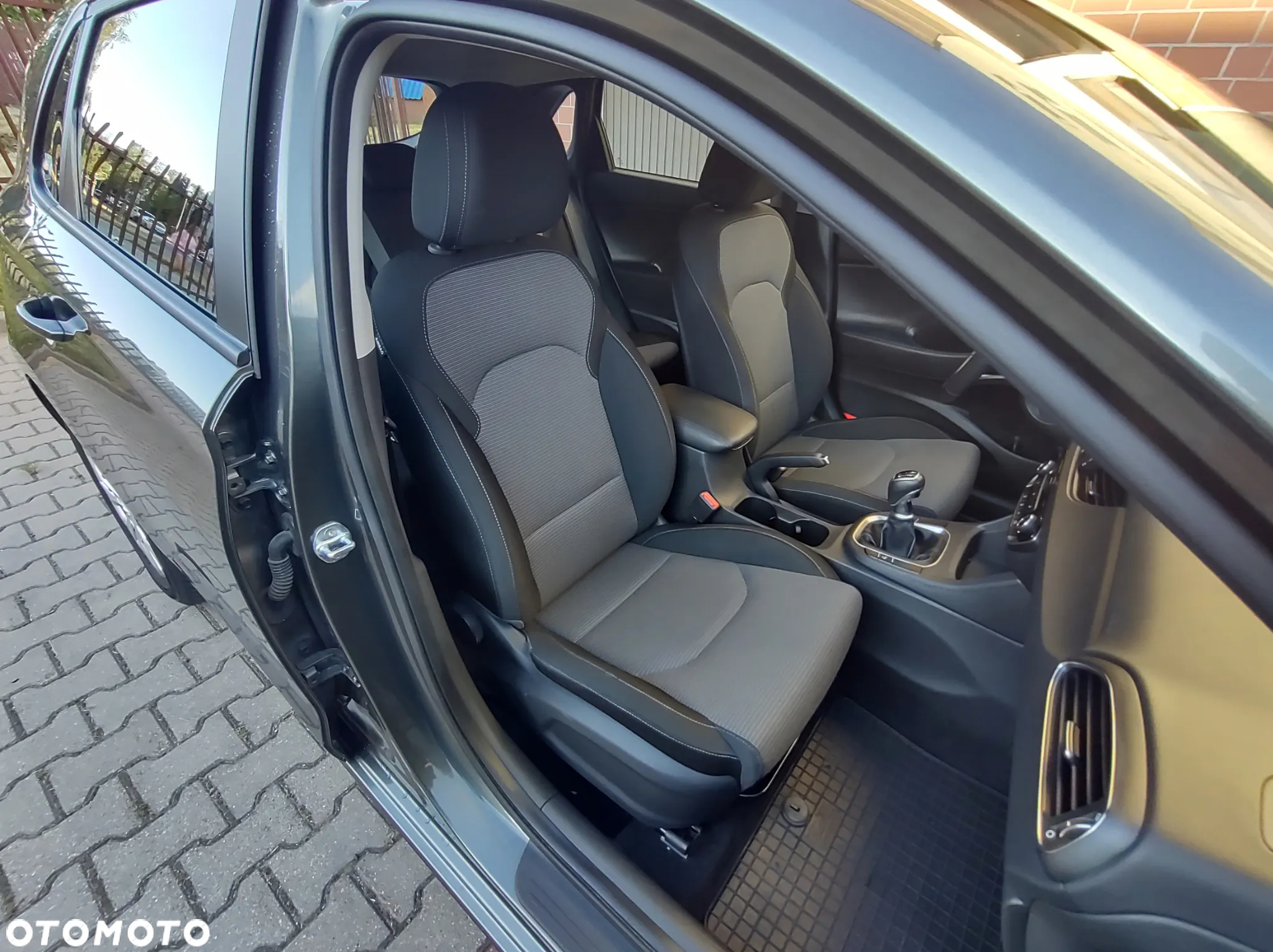 Hyundai i30 1.5 DPI Modern - 29
