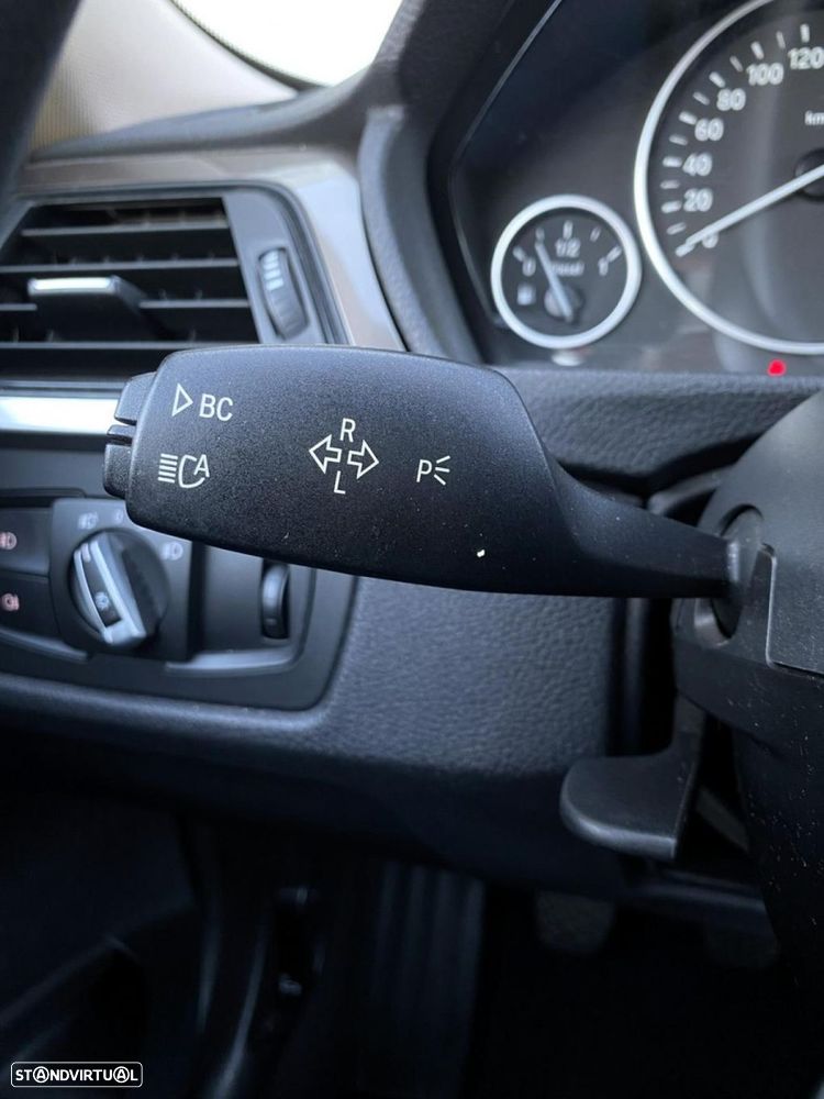 BMW 320 d EfficientDynamics Line Modern - 14