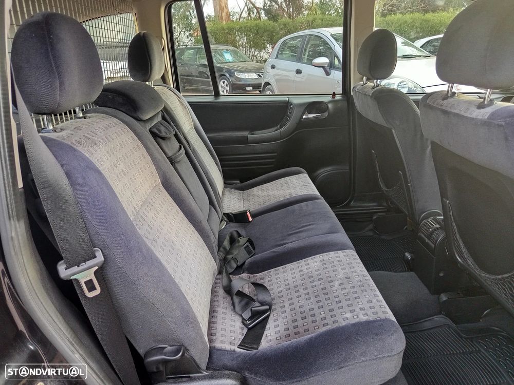 Opel Zafira 2.0 DTi Confort - 21