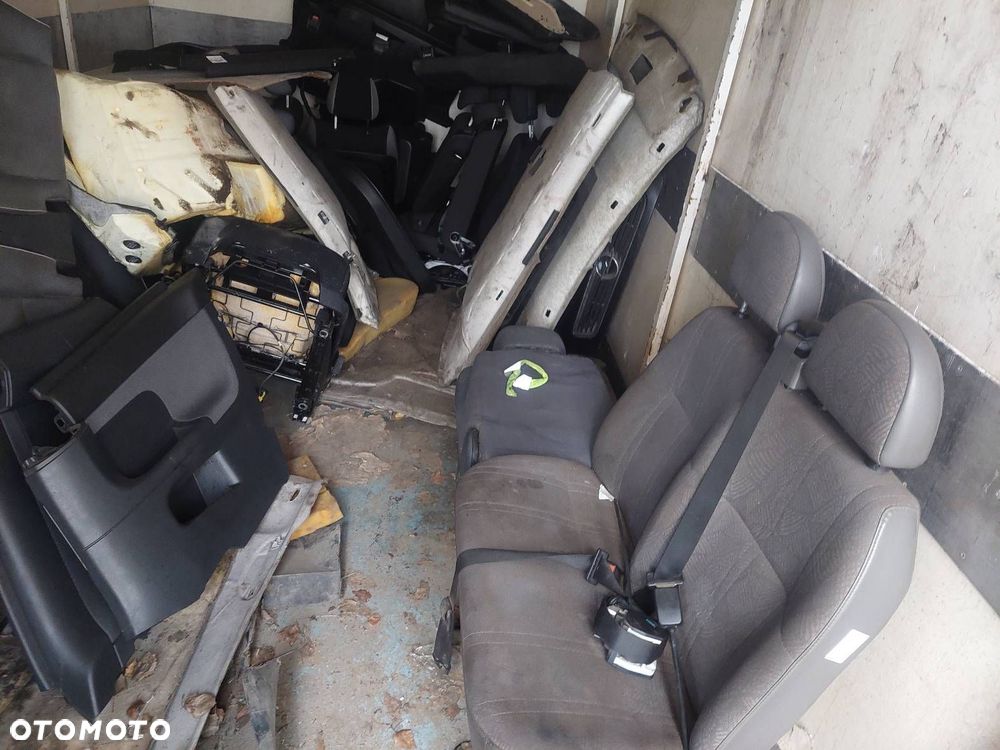 FOTEL DRUGI RZĄD TOYOTA PREVIA II - 5