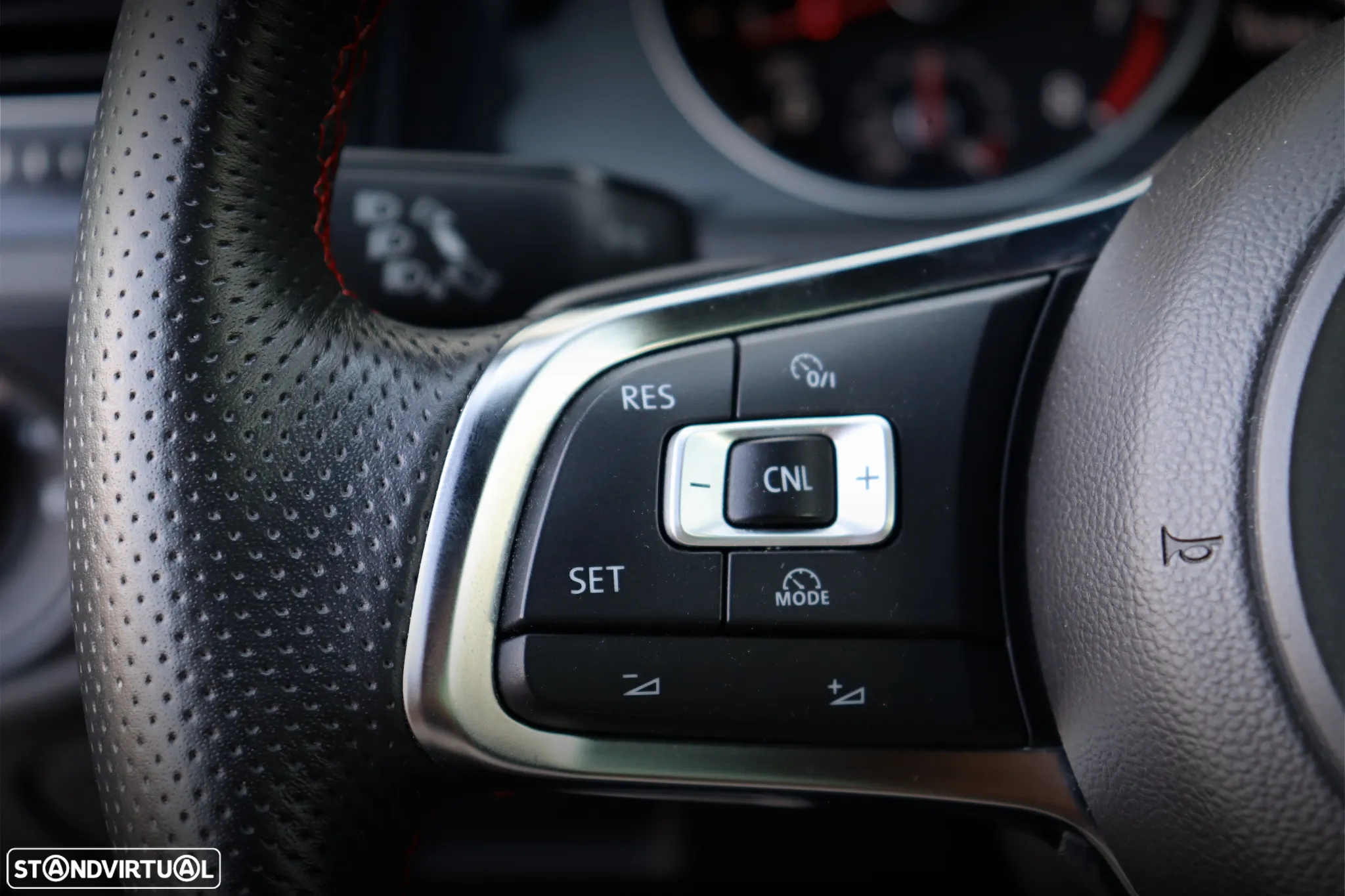 VW Golf 2.0 TSi GTi DSG - 25