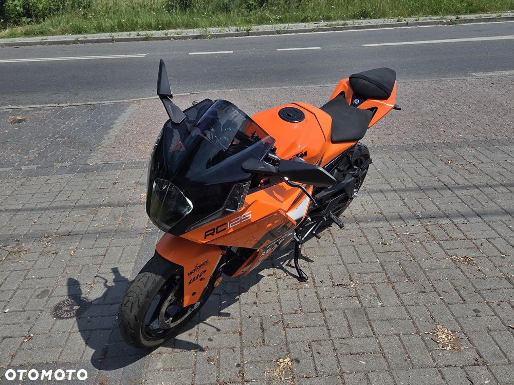 KTM RC 125 - 29
