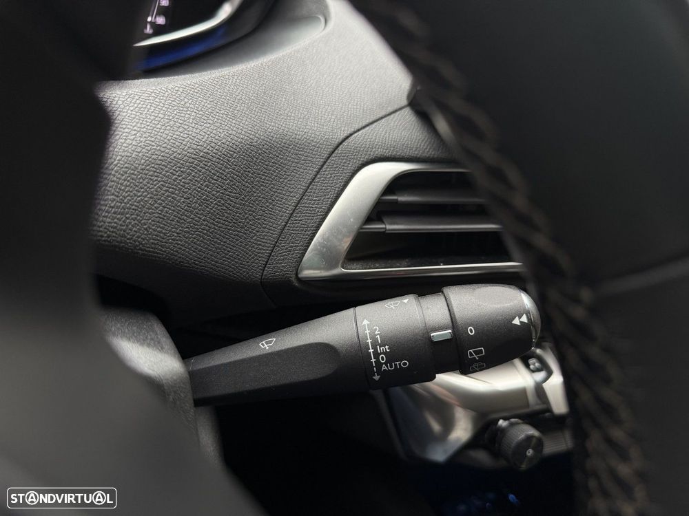 Peugeot 5008 1.5 BlueHDi Allure Pack - 31