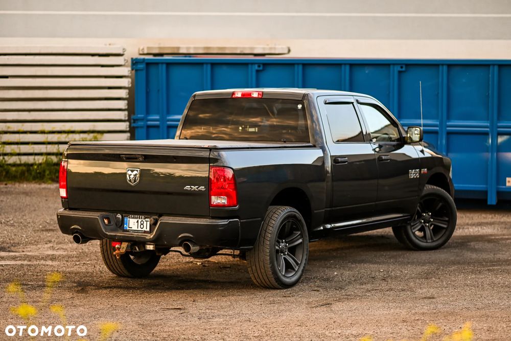 Dodge RAM 1500 5.7 4x4 - 8