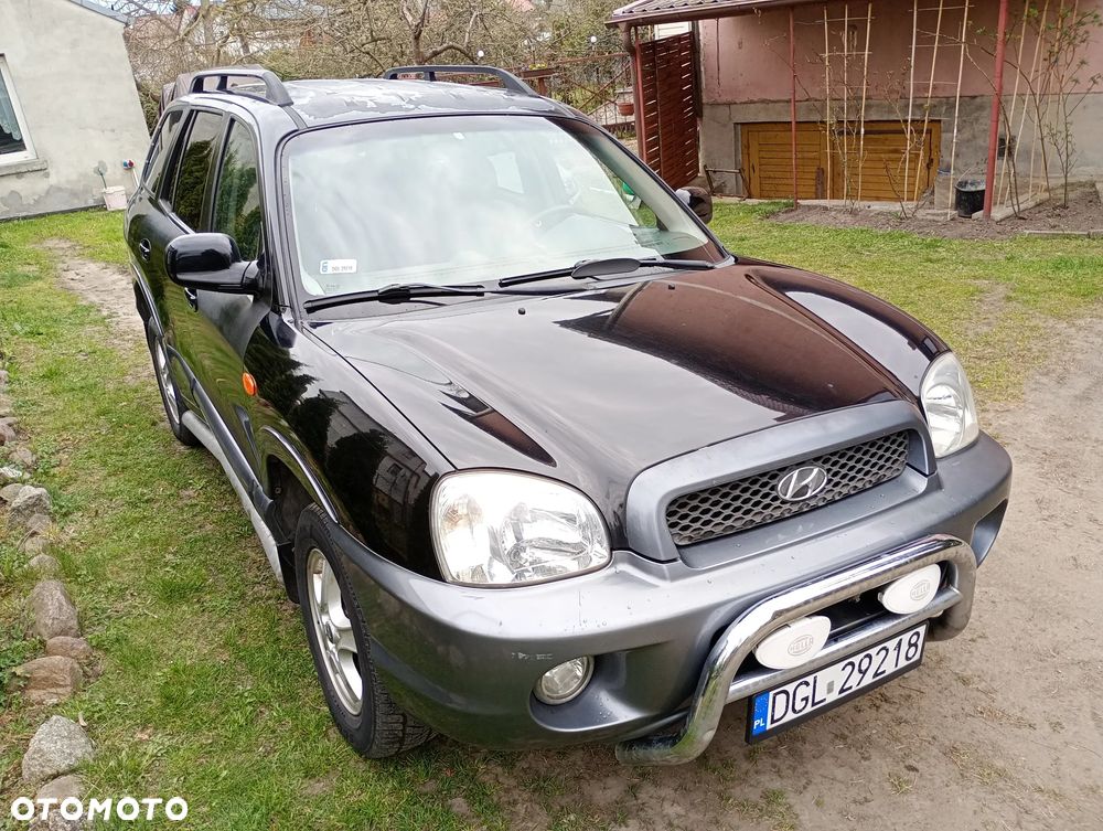 Hyundai Grand Santa Fe - 1