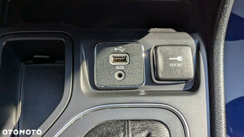 Jeep Cherokee - 37