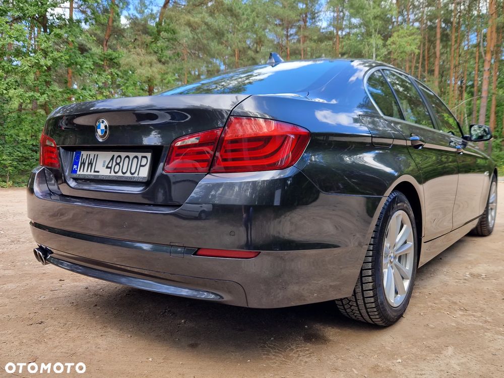 BMW Seria 5 520d Luxury Line - 12