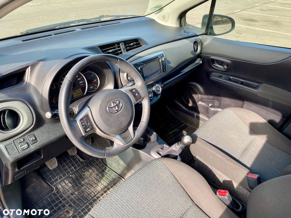 Toyota Yaris - 6