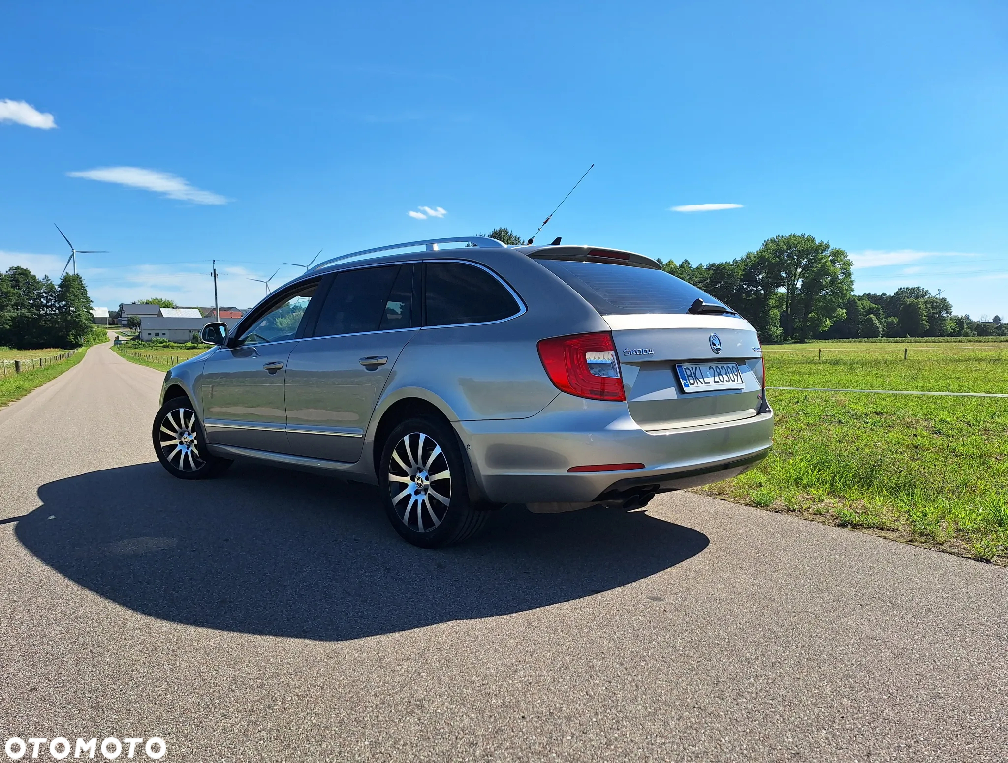Skoda Superb 2.0 TDI 4x4 Platinum DSG - 4