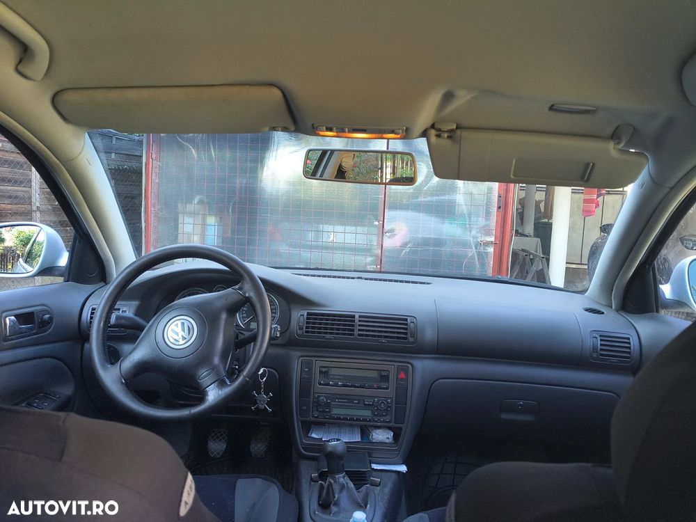 Volkswagen Passat 1.9TDI Comfortline - 11