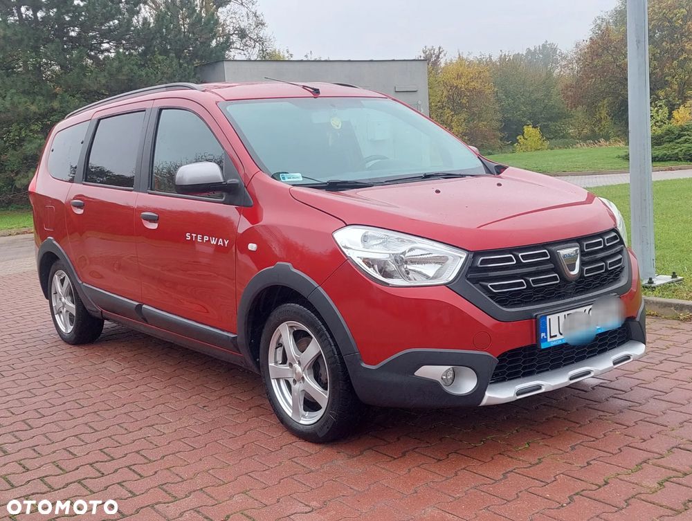 Dacia Lodgy 1.3 TCe Stepway S&S - 4