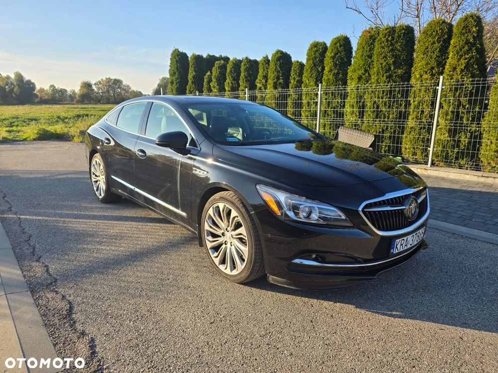 Buick Lacrosse - 1
