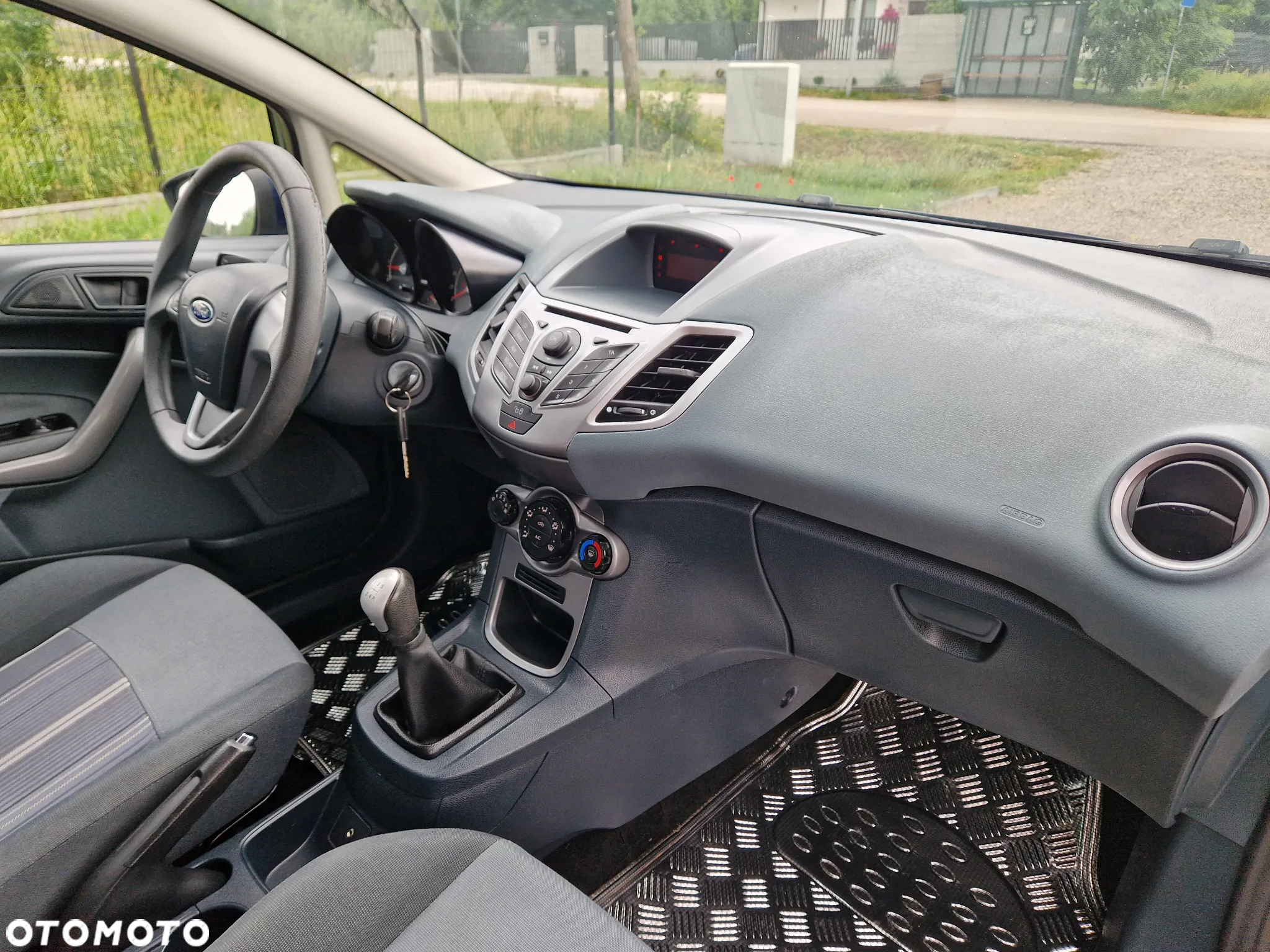 Ford Fiesta 1.25 Celebration - 16