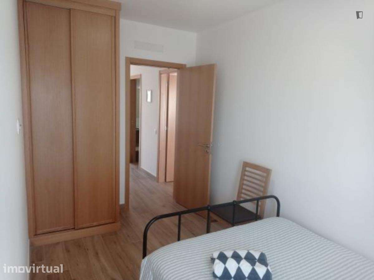 Casa com 3 quartos - localizado em Lagos - Grande imagem: 2/25