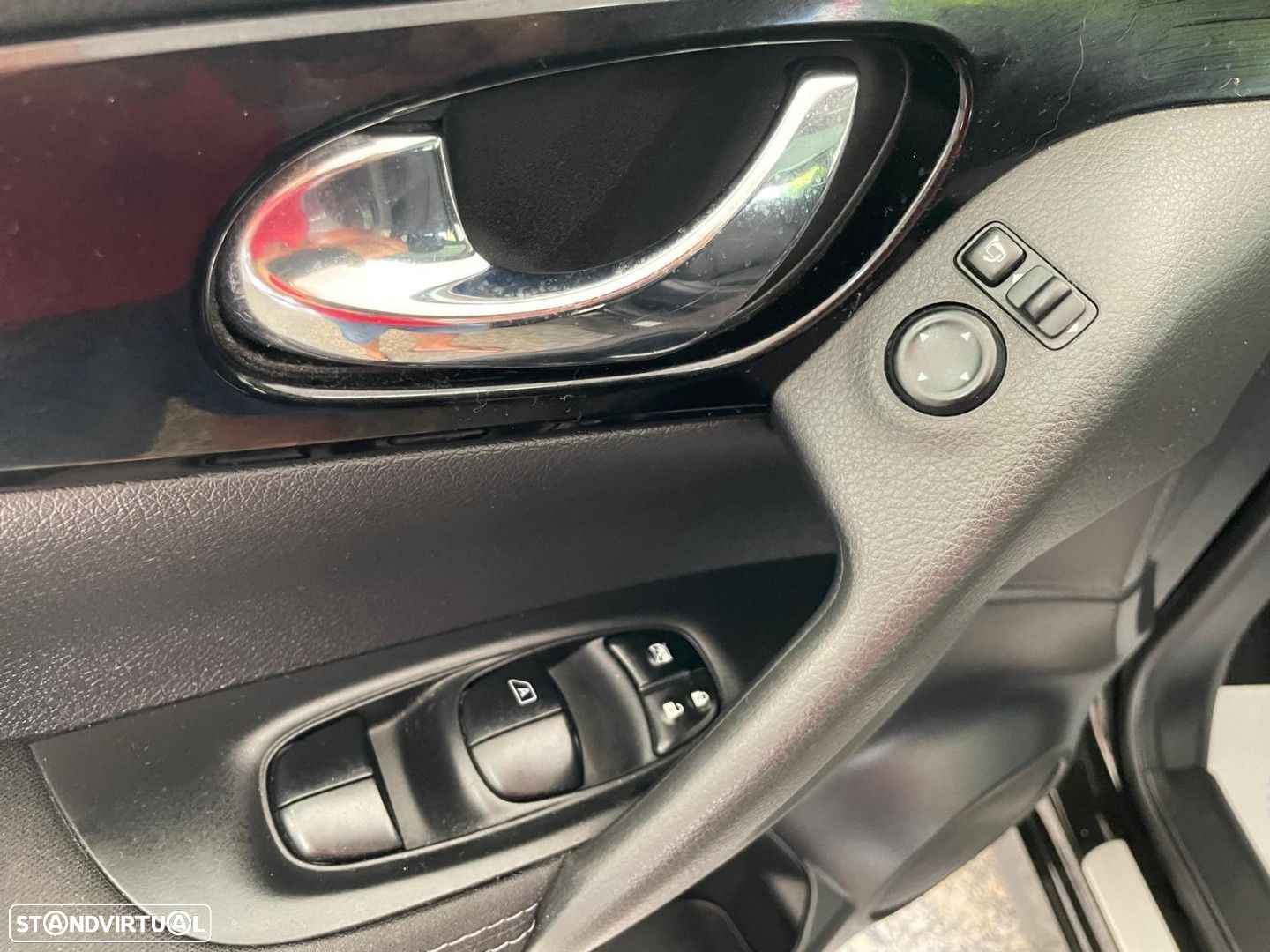 Nissan Qashqai 1.5 dCi N-Connecta 18 RS+PS - 20