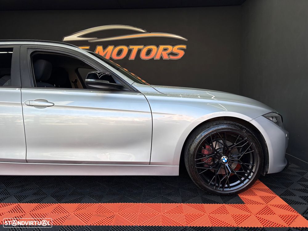 BMW 320 d Touring Aut. Sport Line - 24