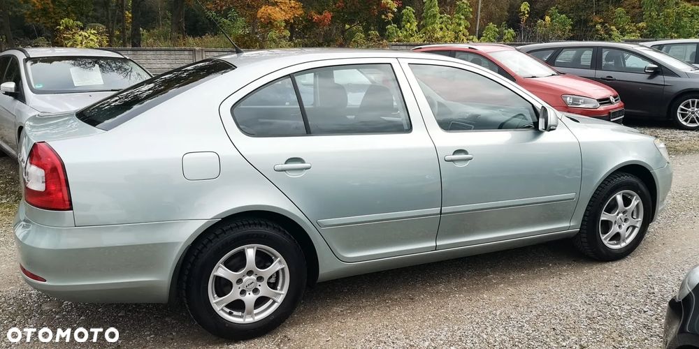 Skoda Octavia 1.6 Elegance - 5